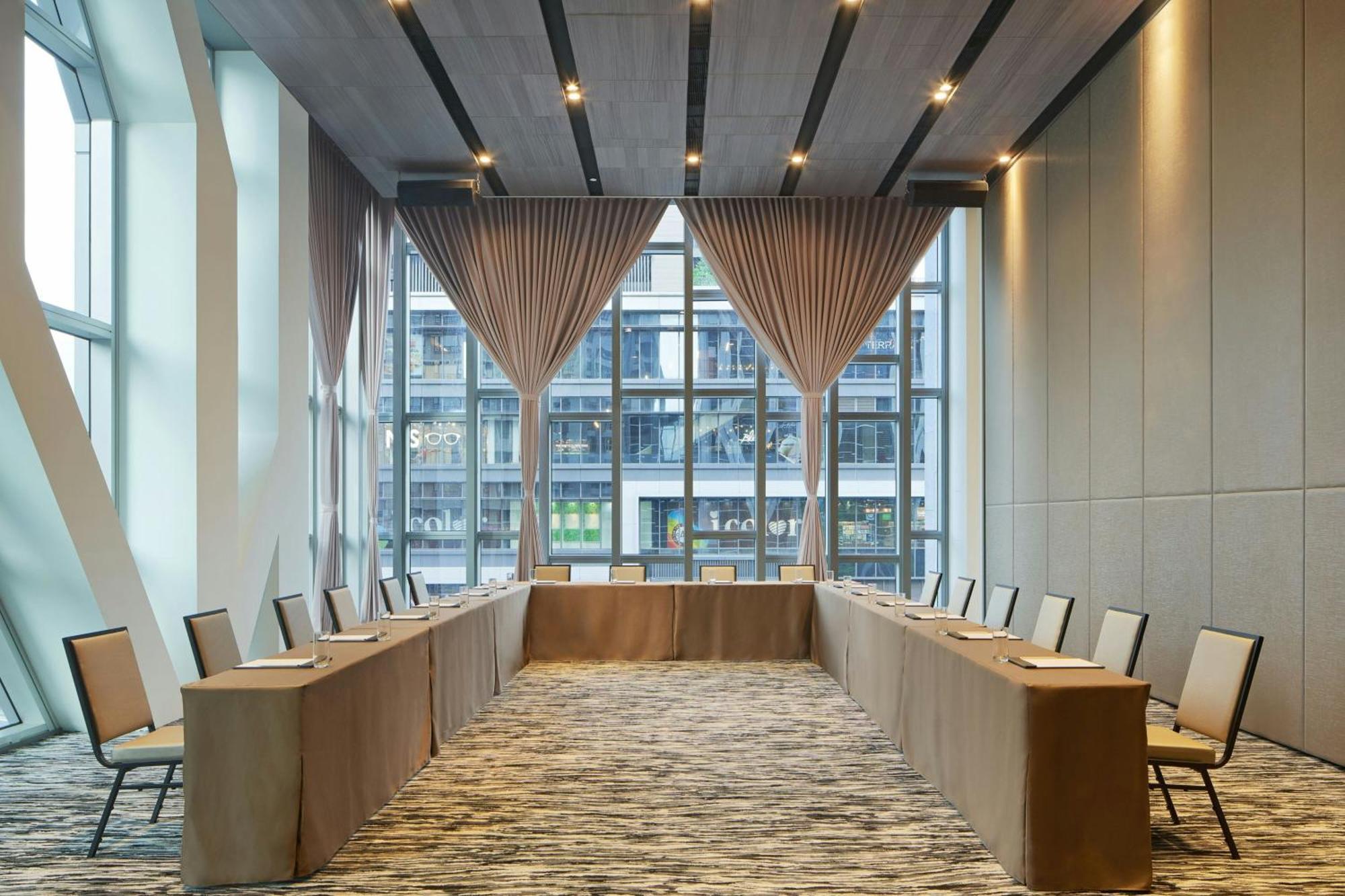 Four Points By Sheraton Linkou Exteriör bild