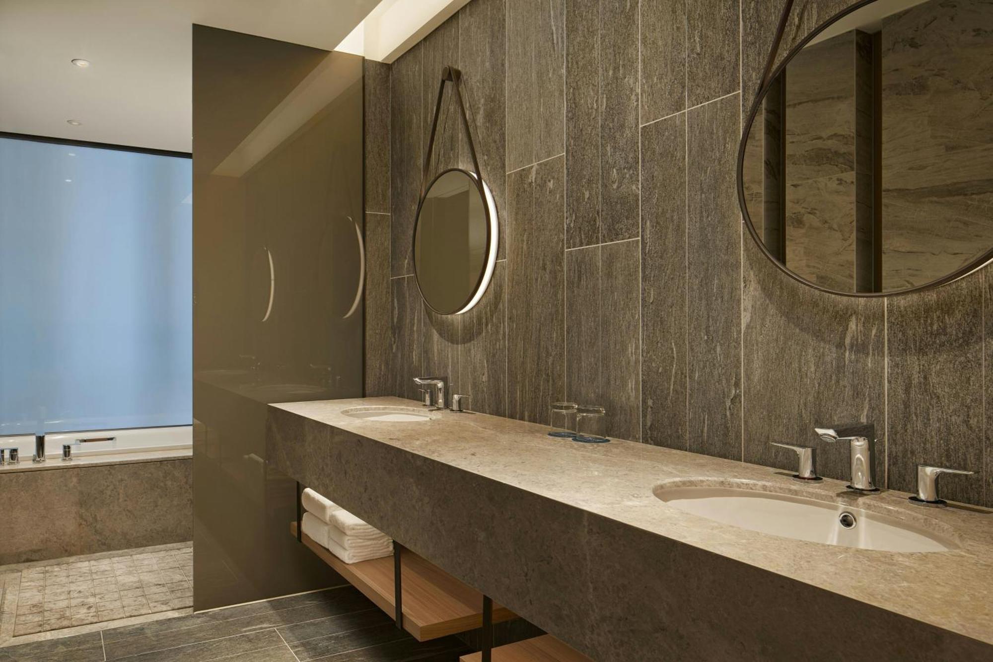 Four Points By Sheraton Linkou Exteriör bild